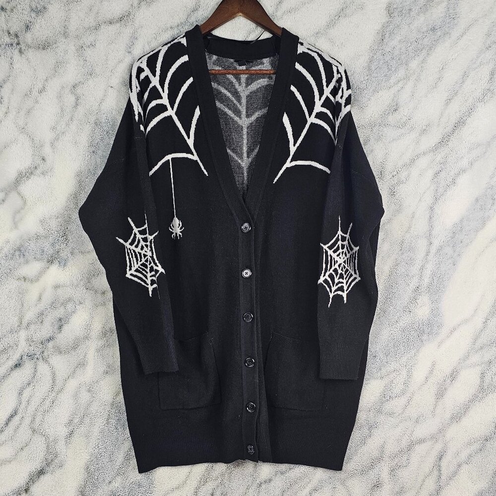 Torrid 2 2X 18-20 Luxe Cozy Boyfriend Cardigan Spiderweb Spider Black Button Up
